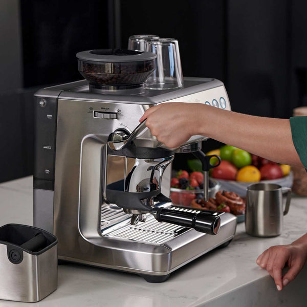 Breville Barista Express Impress - Assisted Manual Espresso Machine & Grinder